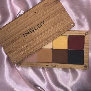 INGLOT Flexi Eco Palette with 8 INGLOT shadows
